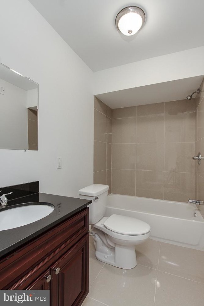 Building Photo - 501 S 49th St