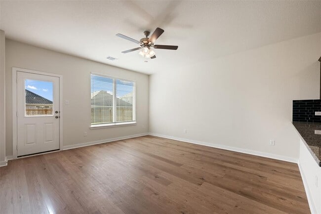 Building Photo - 109 Watch Hl