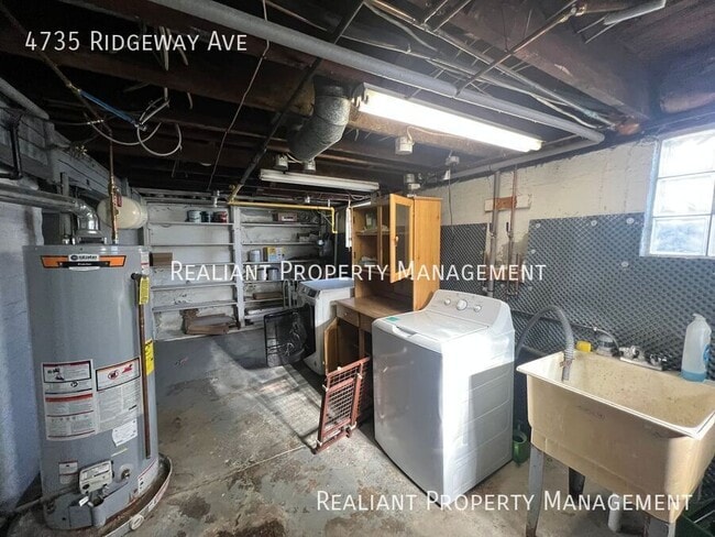 Building Photo - 4735 Ridgeway Ave