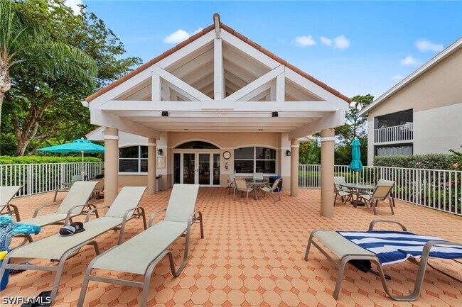 Building Photo - 28611 Carriage Home Dr