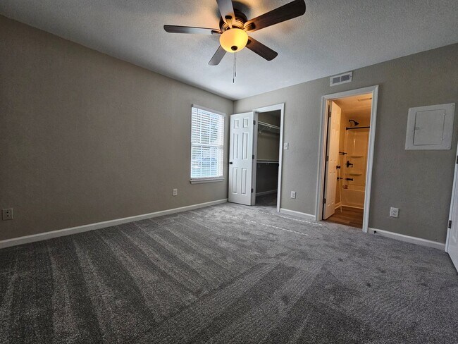 Building Photo - Newpointe Condos