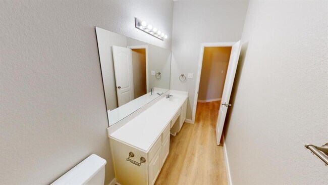 Building Photo - 20717 Bellerive Dr