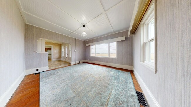 Building Photo - Country home in Willard!