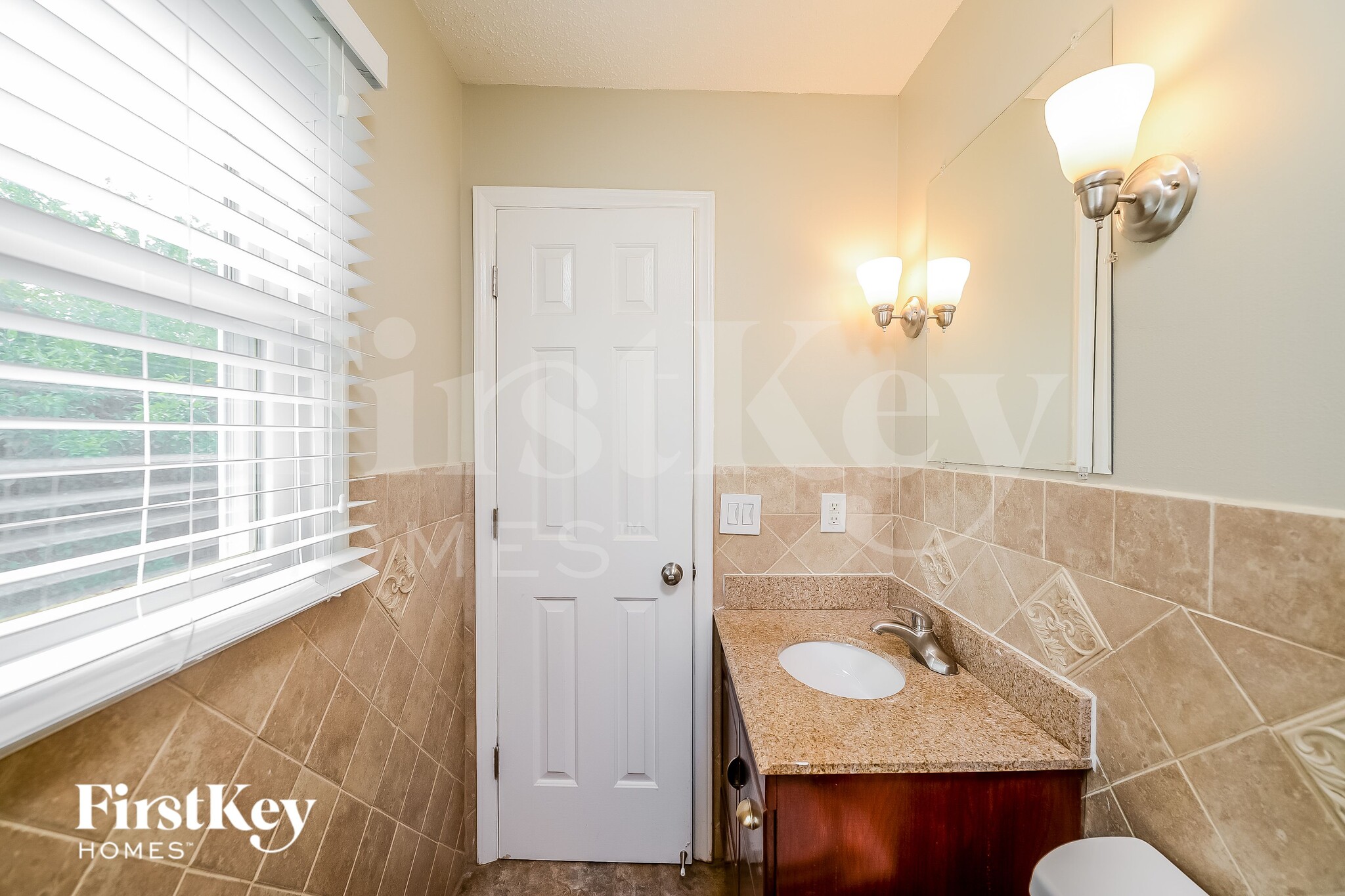 Building Photo - 6020 Stone Bluff Dr