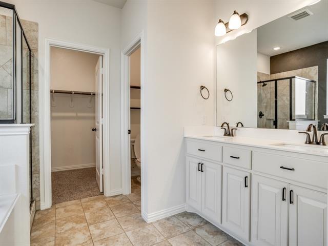 Building Photo - 3225 Greymoore Dr