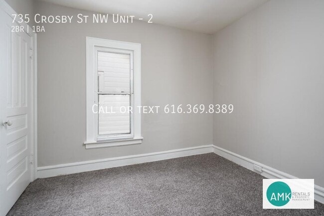 Building Photo - 735 Crosby St NW