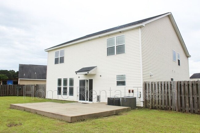 Building Photo - 122 Lake Pointe Dr