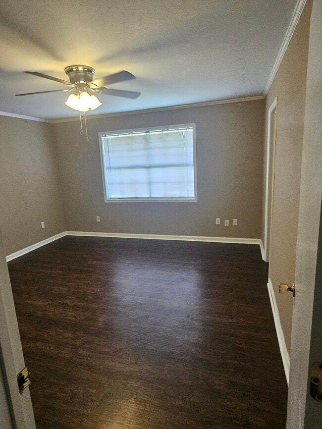 Building Photo - 16320 Langlinais Ln