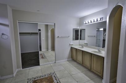 Building Photo - Rancho Sahuarita!!!