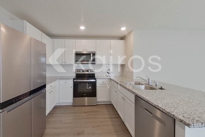 Building Photo - 8611 SW 44th Ct