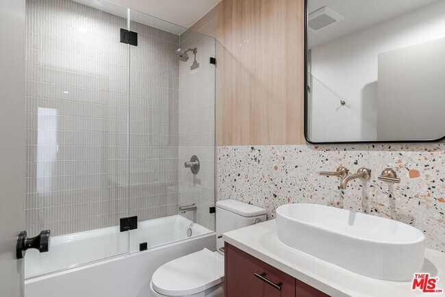 Building Photo - 12425 Texas Ave