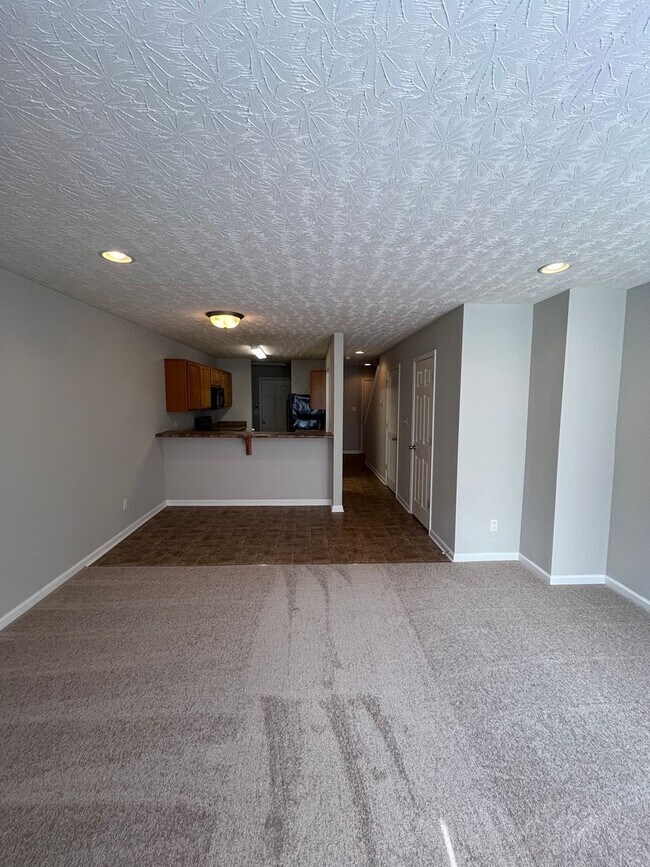 Building Photo - Upper Stone Apartments