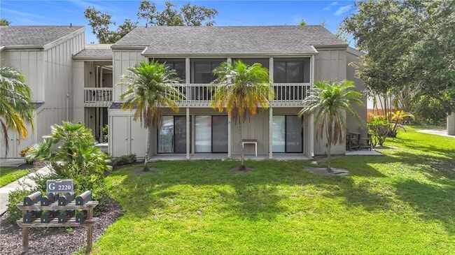 Building Photo - Fully Furnished 2BR/2BA Condo in the Heart...