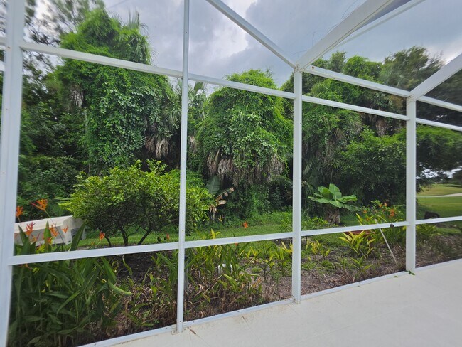 Building Photo - 8972 Lely Island Cir