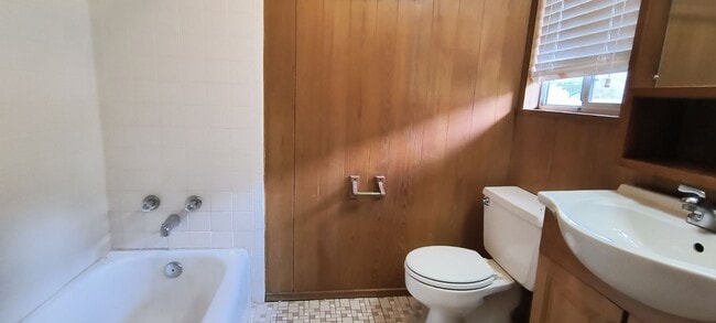 Bathroom off bedroom. - 340 Marlboro St SE