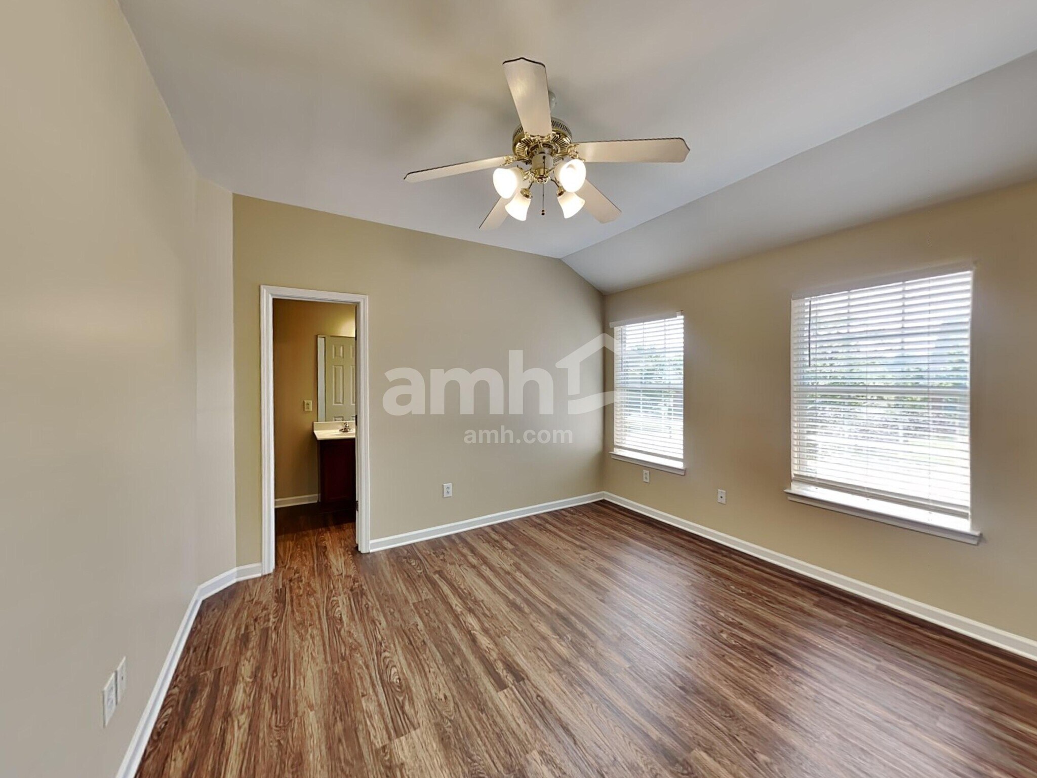 Building Photo - 1718 Stephenson Ln