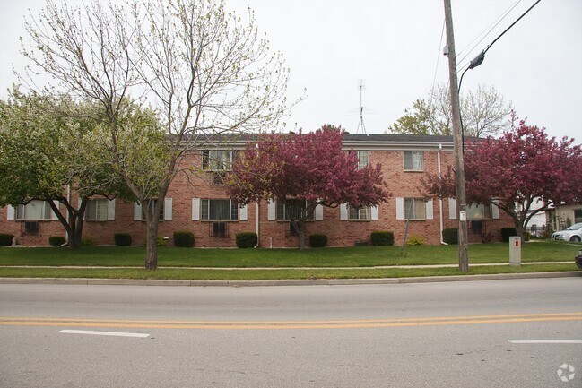 Building Photo - Heritage House Apartments
