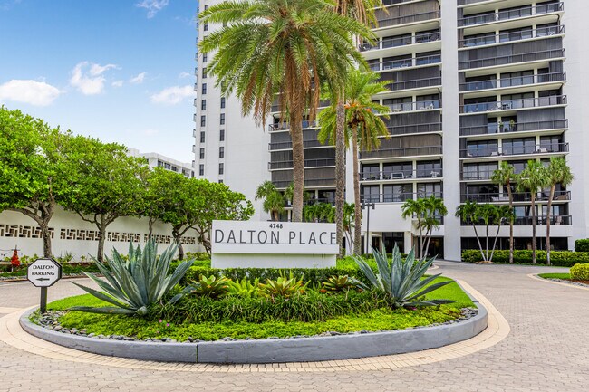 Building Photo - 4748 S Ocean Blvd