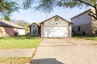 Building Photo - 13921 Greinert Dr
