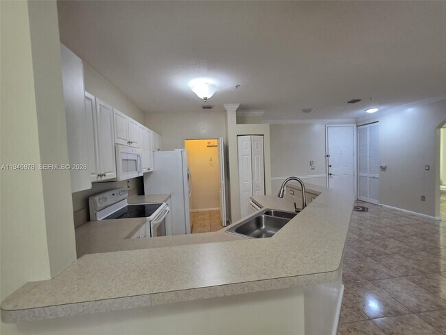 Building Photo - 4402 SW 160th Ave