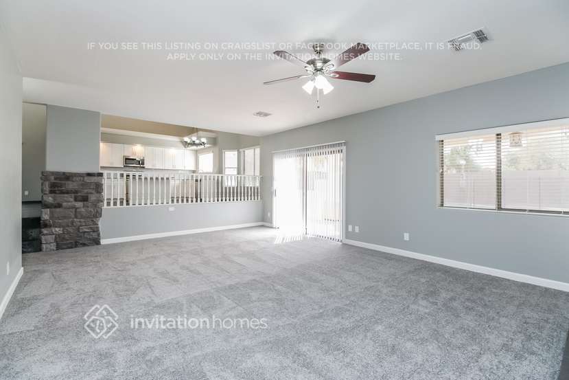 Building Photo - 10729 E Pampa Ave
