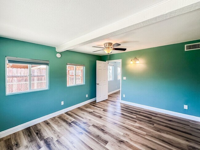 Building Photo - SD: Spacious 4BD/2BA Home in Imperial Beach with Large Yard, Turf Backyard & Attached Garage