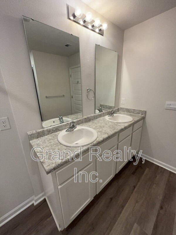 Building Photo - 4423 Winged Elm Ct