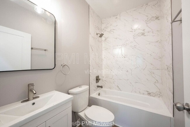 Building Photo - 1843 N Dexter St