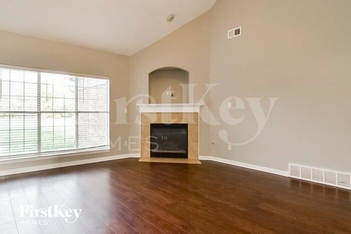 Building Photo - 5013 Gertrude Dr