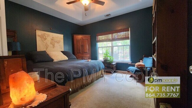 Building Photo - 120 Pin Oak Ct