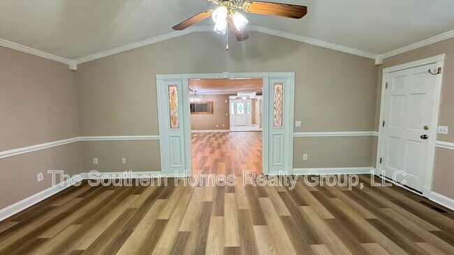 Building Photo - 2520 Sullins Rd
