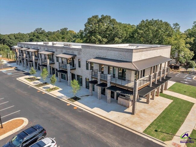Building Photo - 1009 Northside Dr