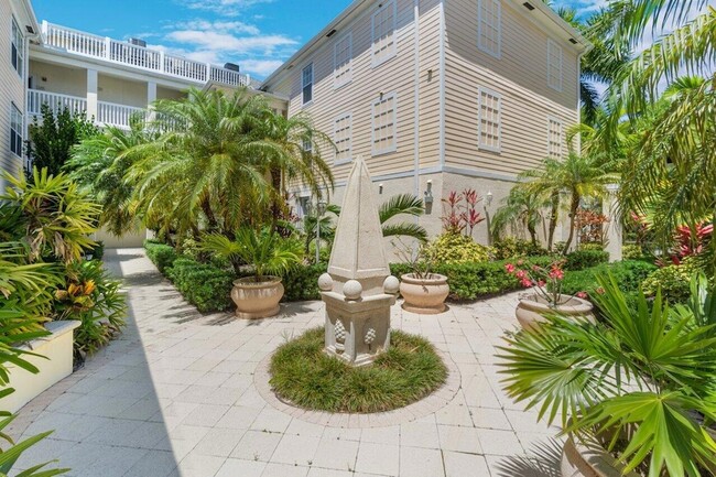 Building Photo - 276 Murcia Dr