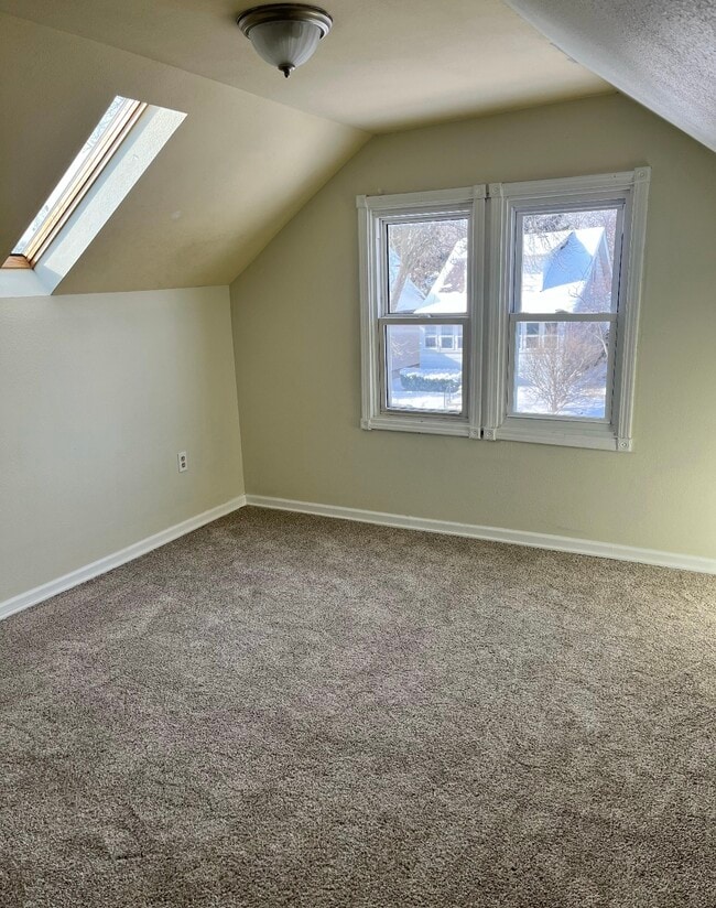 Building Photo - 412 S 73rd St