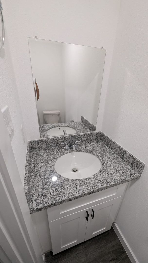 Building Photo - ? Brand-New Unit – 3 Bedrooms, 2.5 Bathroo...