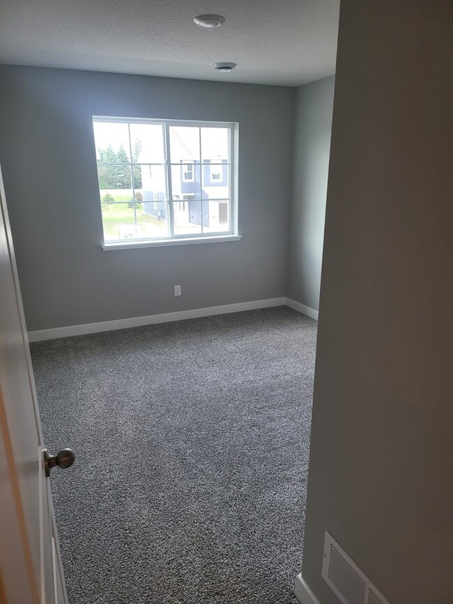 Building Photo - 17042 Dysart Pl