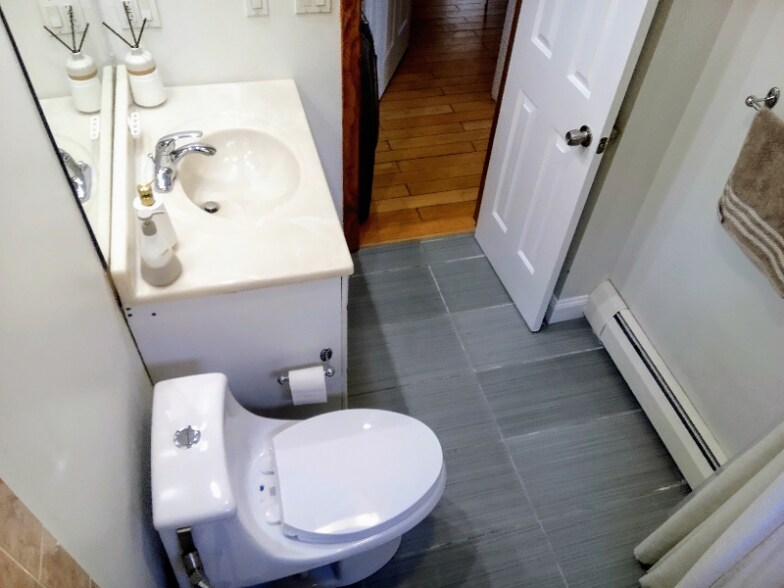 Building Photo - 4 Tristan Dr