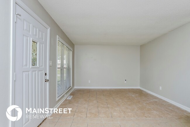 Building Photo - 23 Jamestown Dr