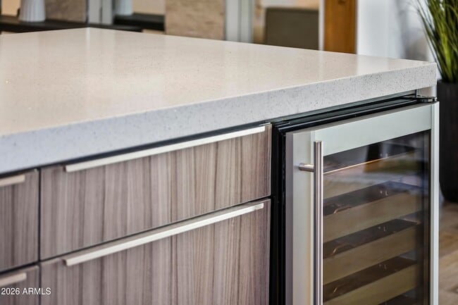 Building Photo - 6834 N 72nd Pl