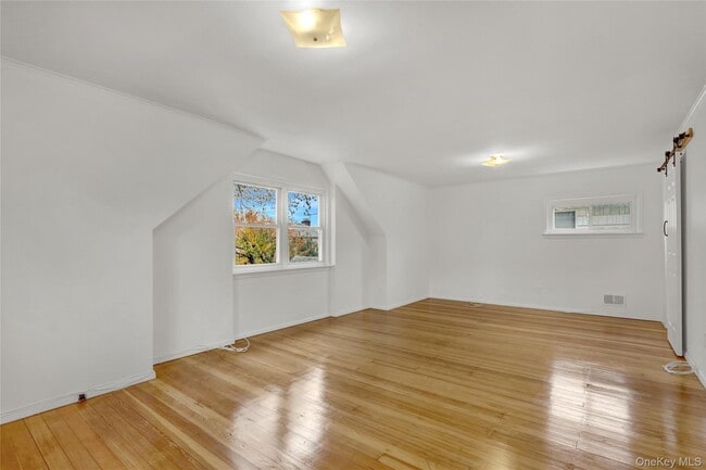 Building Photo - 330 Harvard Rd