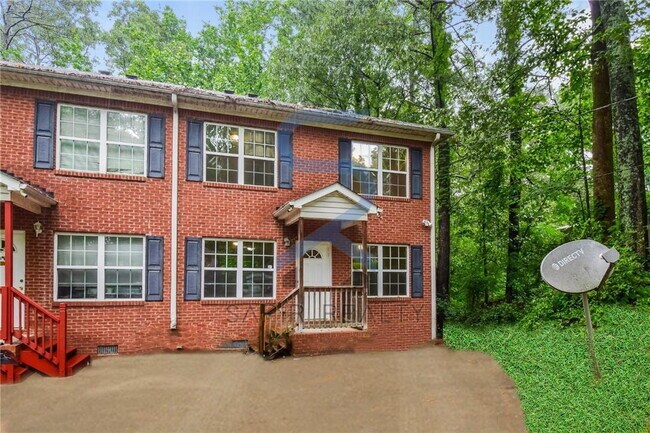 Building Photo - LIMITED-TIME OFFER! Apply today with NO APPLICATION FEE! Terms apply. Call (678) 487-7896, Option...