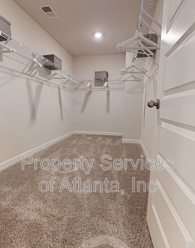 Building Photo - 6900 Newcastle Ct