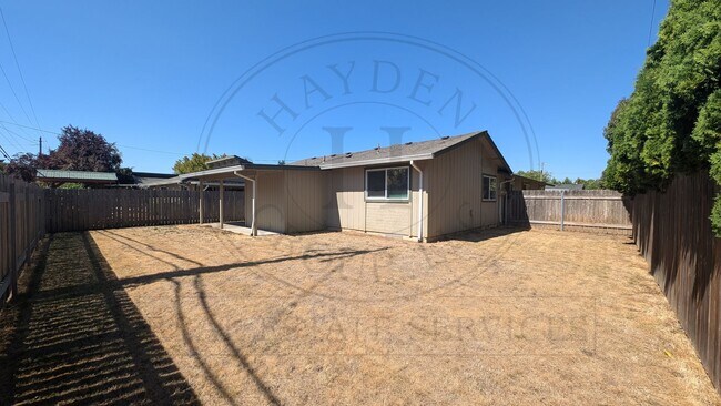 Building Photo - 3134 Brittany Dr