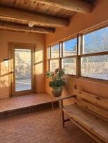 Building Photo - 721 W Manhattan Ave