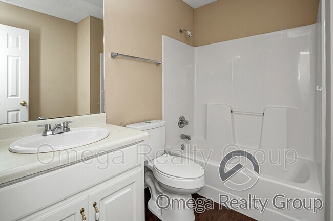 Building Photo - 5561 Heatherbrae Ln