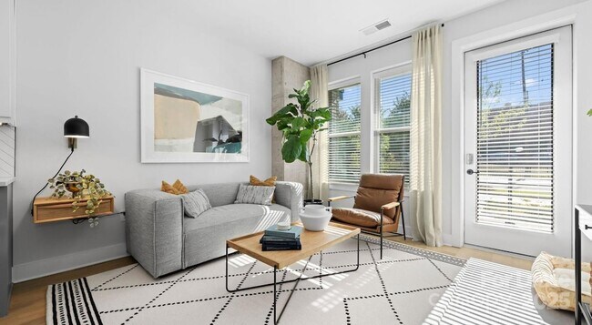 Building Photo - 4312 Yancey Rd