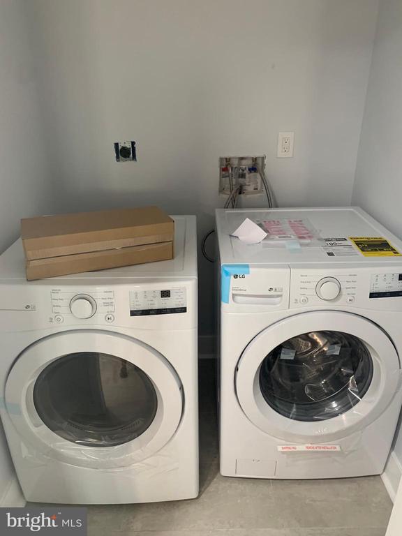 Building Photo - 3711 Richmond St