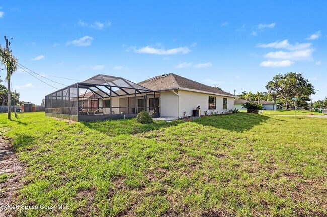 Building Photo - 2088 Sun Valley St