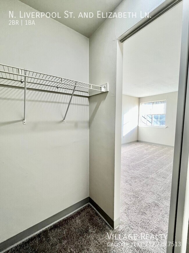 Building Photo - 75 N Liverpool St