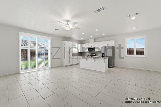 Building Photo - 4612 Irma Dr